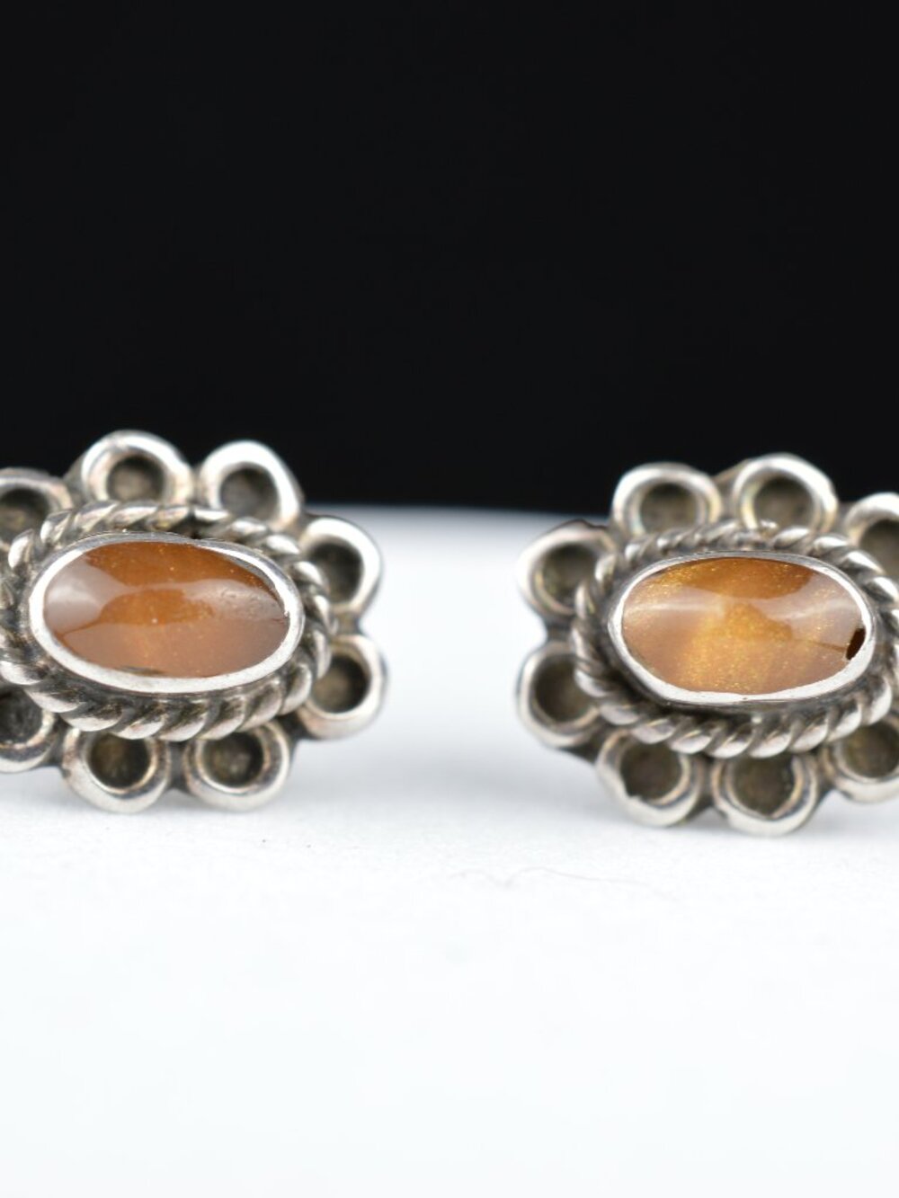 Vintage Sterling Silver Amber Stud Earrings Southwestern Scalloped Flower 3/8"